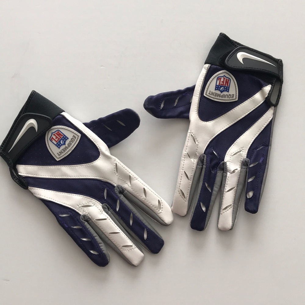 NIKE NFL EQUIPMENT FOOTBALL GLOVES